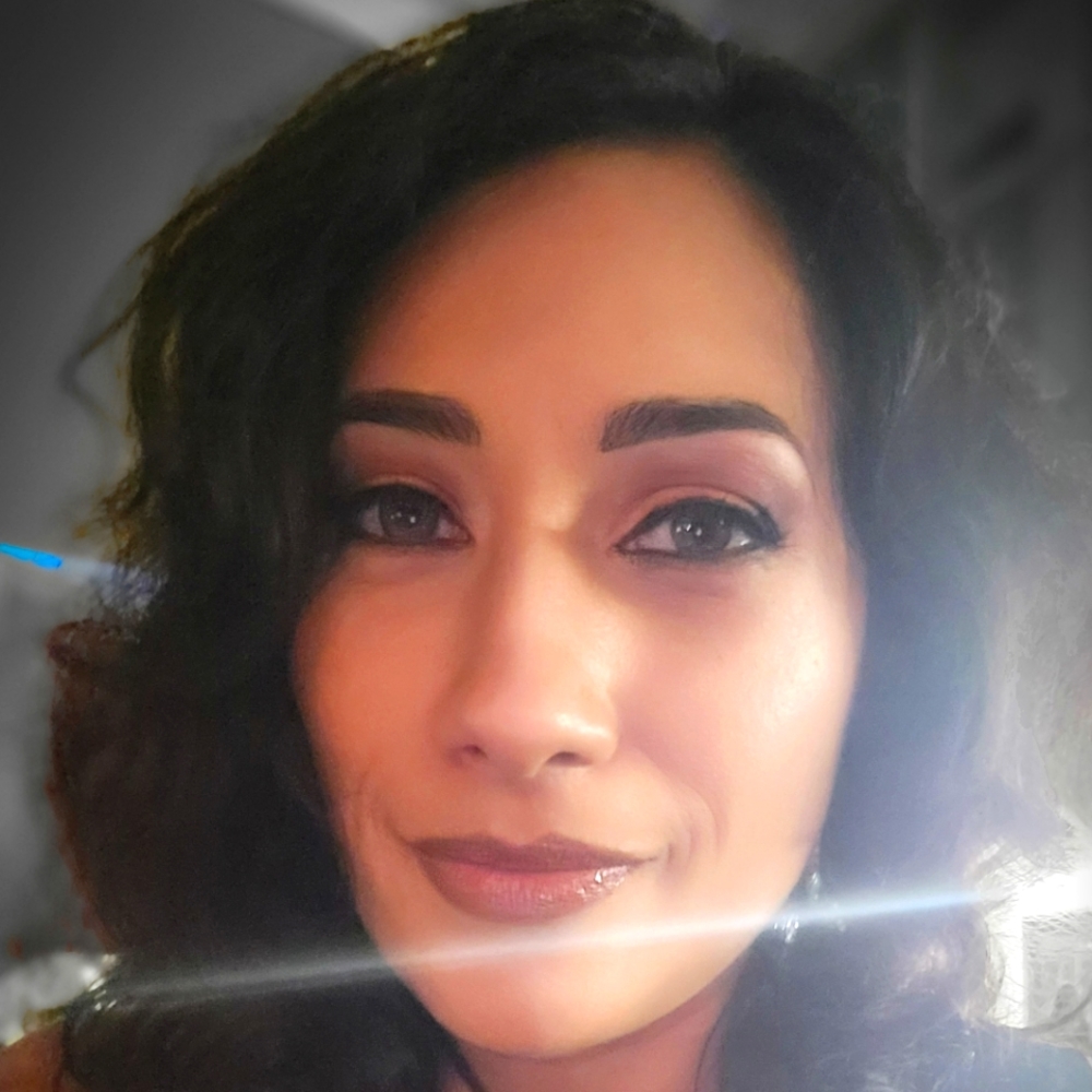 Meet your Posher, Eloisa